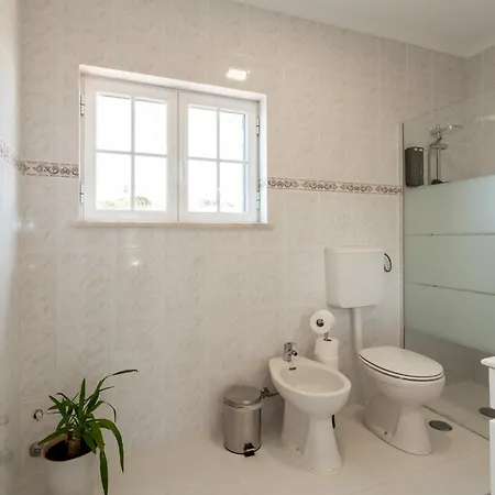 Pensionat Moro's Friends House - *