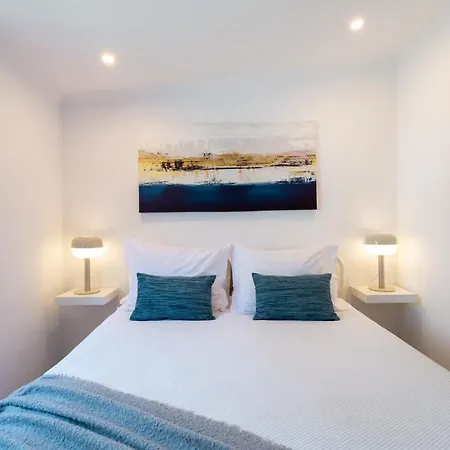 Moro's Friends House - Cascais