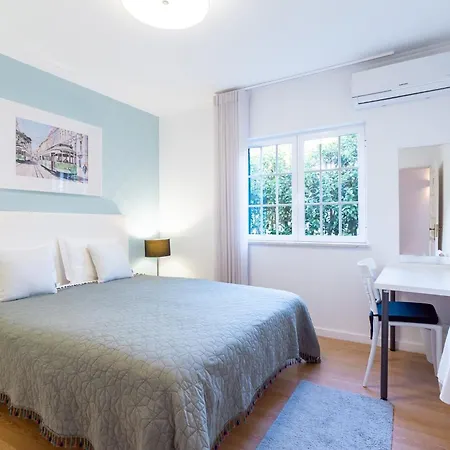 Moro's Friends House - * Cascais